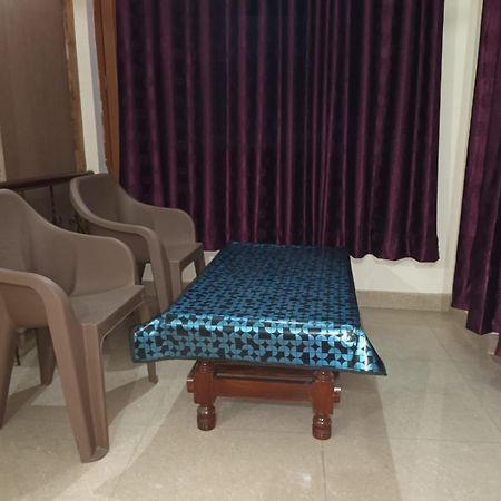 Anant Paying Guest House Ayodhya Kültér fotó