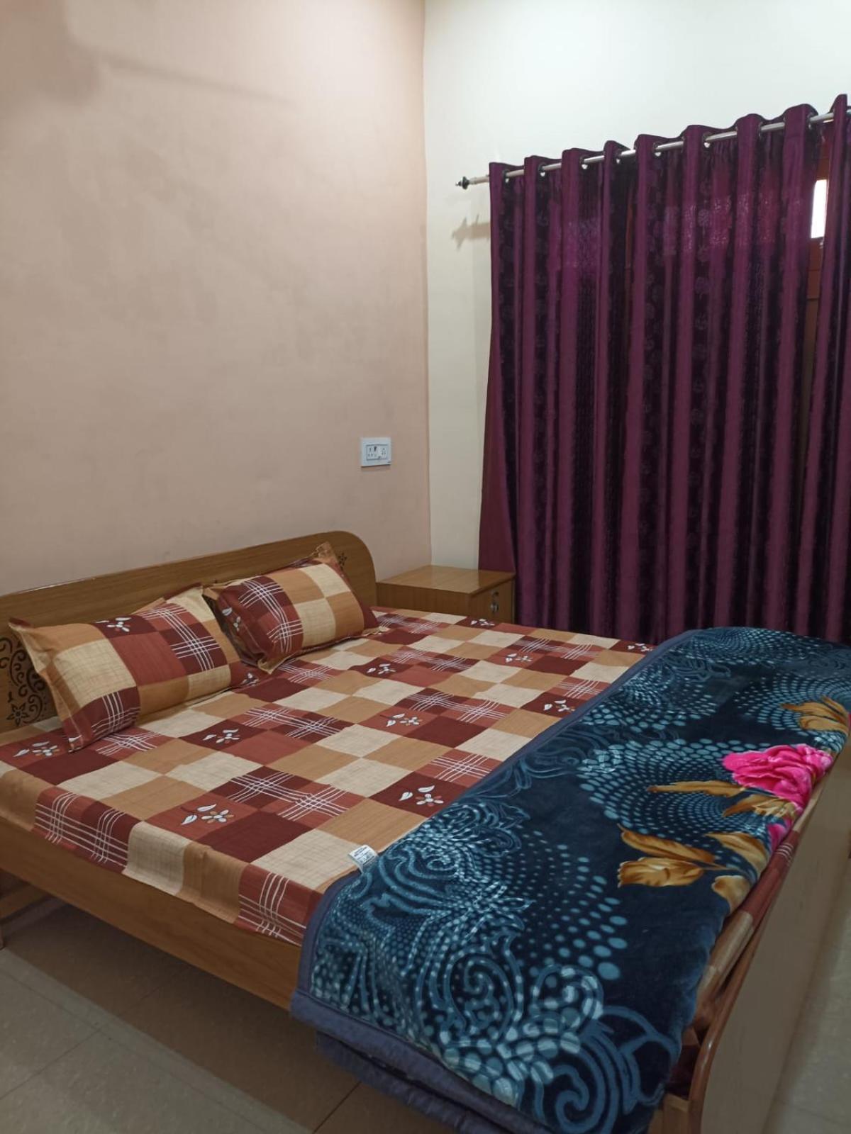 Anant Paying Guest House Ayodhya Kültér fotó
