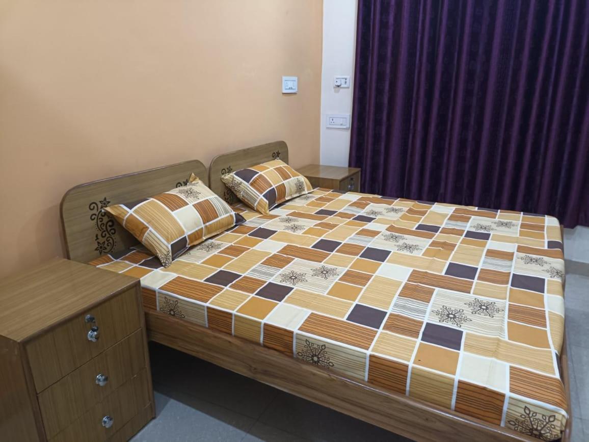 Anant Paying Guest House Ayodhya Kültér fotó