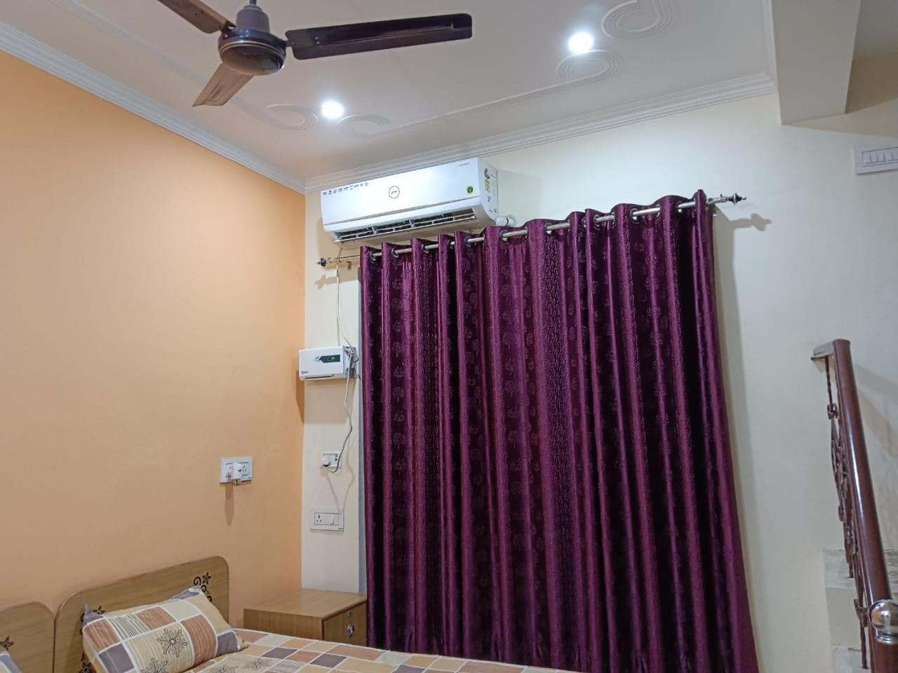 Anant Paying Guest House Ayodhya Kültér fotó